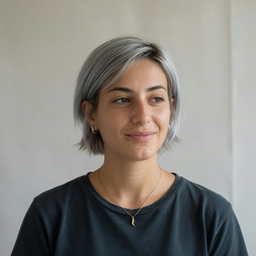 Lucia P.